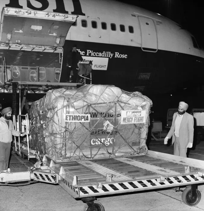 Framed Print : Speedbird 9401, the Daily Mirror Mercy Flight is loaded up with 30 tonnes of food Framed Print : Speedbird 9401, the Daily Mirror Mercy Flight is loaded up with 30 tonnes of food