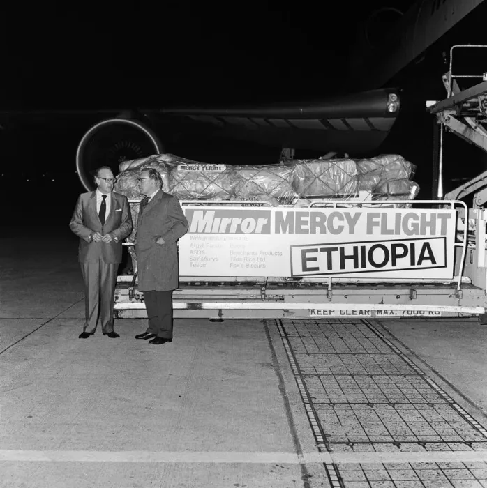 Framed Print : Speedbird 9401, the Daily Mirror Mercy Flight is loaded up with 30 tonnes of food Framed Print : Speedbird 9401, the Daily Mirror Mercy Flight is loaded up with 30 tonnes of food