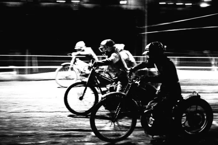 Framed Print : Speedway Action from Brough Park, Newcastle 27 October 1986