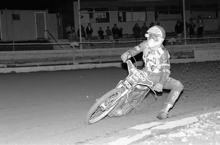 Framed Print : Speedway, Reading v Bradford, at the Smallmead Stadium, Reading, 23rd September 1992 Framed Print : Speedway, Reading v Bradford, at the Smallmead Stadium, Reading, 23rd September 1992