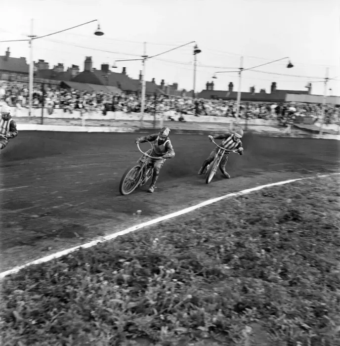 Framed Print : Speedway at stoke, motorsport. June 1960 M4380-012 Framed Print : Speedway at stoke, motorsport. June 1960 M4380-012