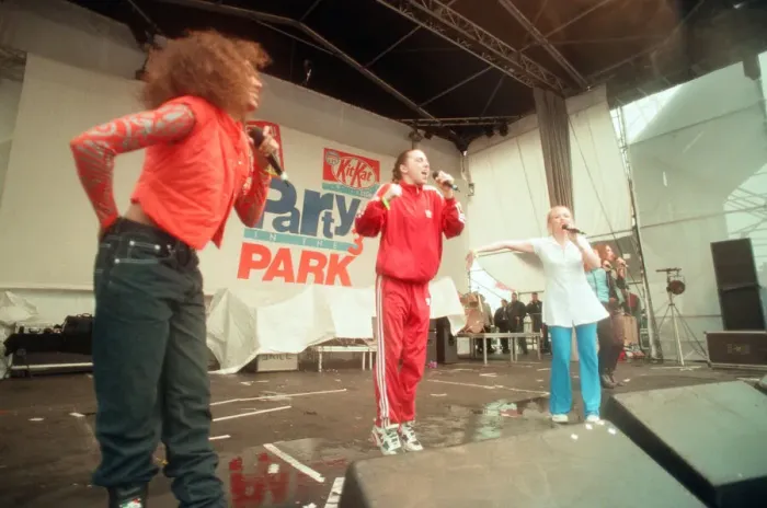 Framed Print : Spice Girls performing at the BRMB Party in the Park, Cofton Park, Birmingham