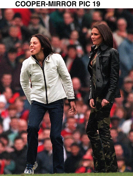 SPICE GIRLs VICTORIA AND MEL C AT THE MANCHESTER UNITED V SHEFFIELD WEDNESDAY GAME
