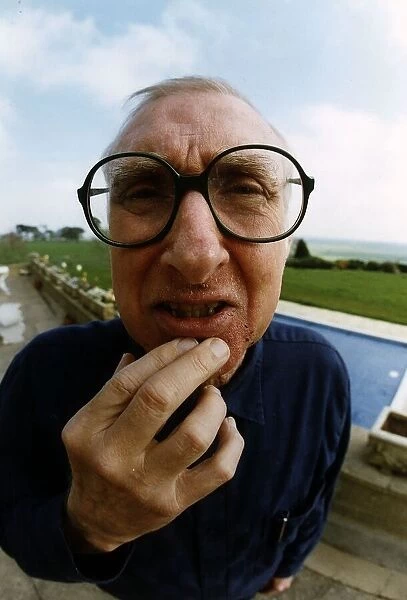 Spike Milligan comedian and author who died today (27  /  2  /  02