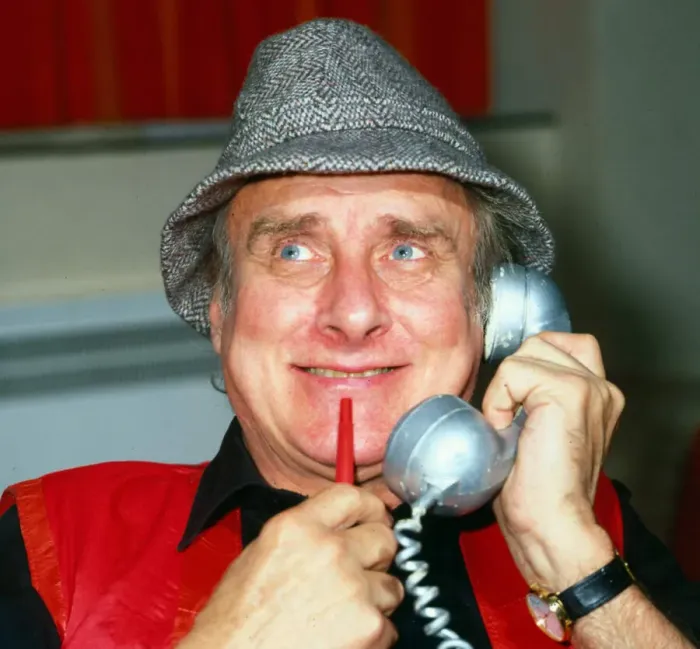 Framed Print : Spike Milligan comedian holding silver telephone April 1991 Framed Print : Spike Milligan comedian holding silver telephone April 1991