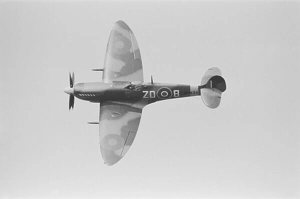 Spitfire Mk IXB MH434 was built in 1943 at Vickers, Castle Bromwich
