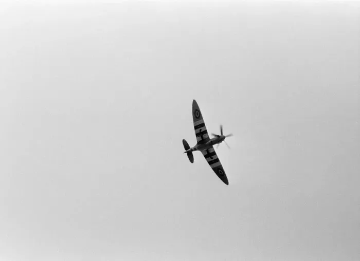 Framed Print : Spitfire single seat fighter aircraft on show at RAF Woodvale, South of Southport