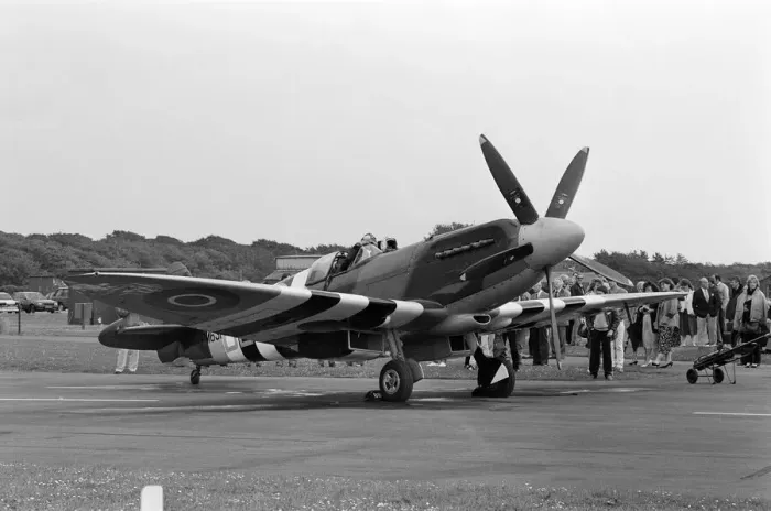 Framed Print : Spitfire single seat fighter aircraft on show at RAF Woodvale, South of Southport Framed Print : Spitfire single seat fighter aircraft on show at RAF Woodvale, South of Southport