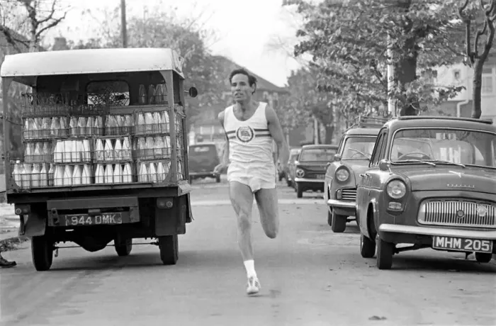 Framed Print : Sport: Athletics: Ron Jone 100 metre sprinter for England and his Club the Enfield Framed Print : Sport: Athletics: Ron Jone 100 metre sprinter for England and his Club the Enfield