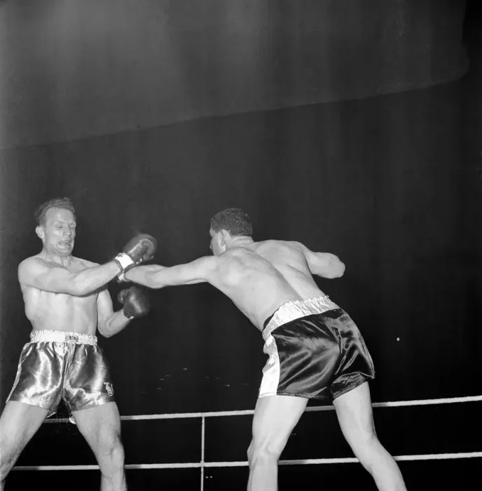 Framed Print : Sport: Boxing. Scenes from the Henry Cooper vs. Joe Erskine fight Framed Print : Sport: Boxing. Scenes from the Henry Cooper vs. Joe Erskine fight