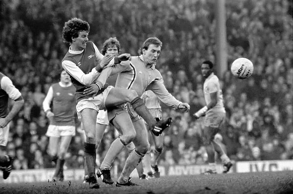 Sport: Football: Arsenal v. Coventry. Action from the match. February 1981 81-00513-006
