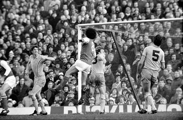 Sport: Football: Arsenal v. Coventry. Action from the match. February 1981 81-00513-013
