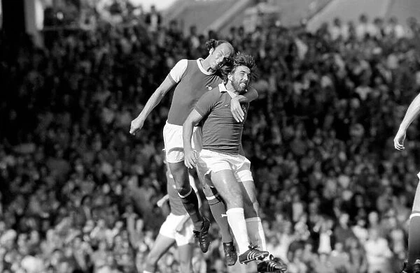 Sport  /  Football: Arsenal v. Everton. September 1975 75-04968-014