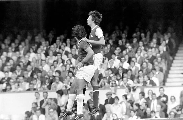 Sport  /  Football: Arsenal v. Everton. September 1975 75-04968-009