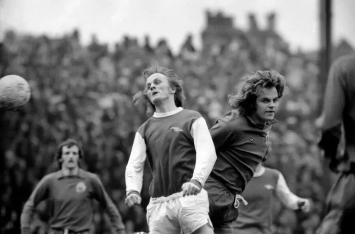 Framed Print : Sport Football Arsenal v Sheffield United 1974  /  75 Season