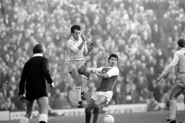 Sport: Football: Arsenal vs. Coventry. Action from the match. February 1981 81-00516-090