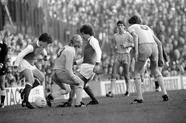 Sport: Football: Arsenal vs. Coventry. Action from the match. February 1981 81-00516-089