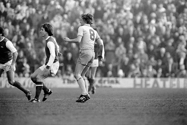 Sport: Football: Arsenal vs. Coventry. Action from the match. February 1981 81-00516-073