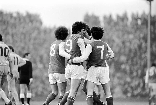 Sport: Football: Arsenal vs. Coventry. Action from the match. February 1981 81-00516-025