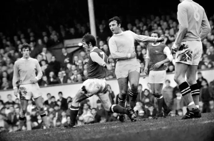 Framed Print : Sport Football. Arsenal vs. Manchester City. November 1969 Z11279-021