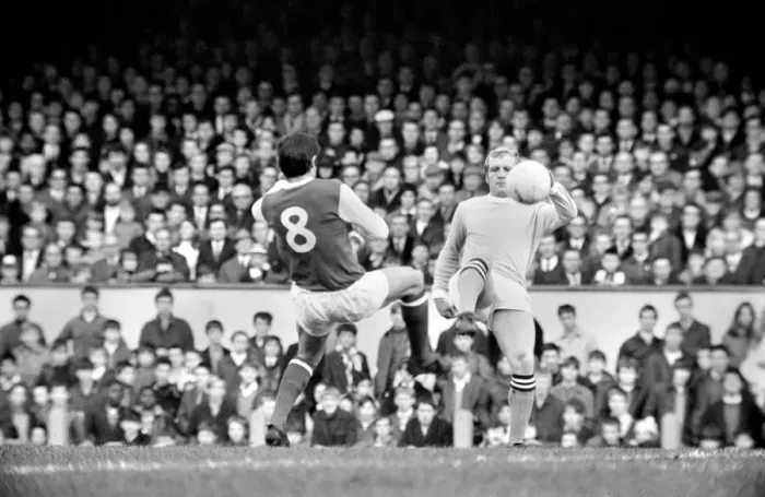 Framed Print : Sport Football. Arsenal vs. Manchester City. November 1969 Z11279-001 Framed Print : Sport Football. Arsenal vs. Manchester City. November 1969 Z11279-001