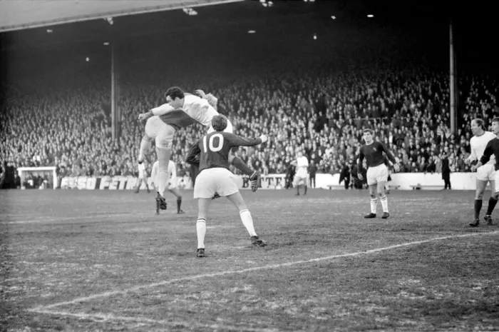 Framed Print : Sport. Football: Burnley v. Man United. November 1969 Z11539-019 Framed Print : Sport. Football: Burnley v. Man United. November 1969 Z11539-019