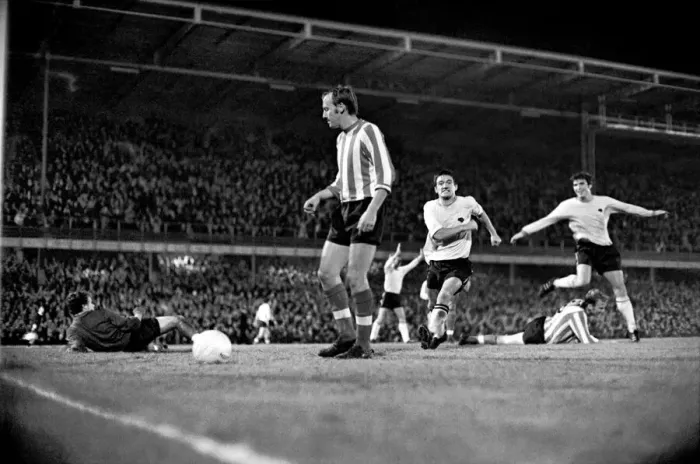 Framed Print : Sport. Football. Derby County v. Southampton. Carlin 2nd from (right