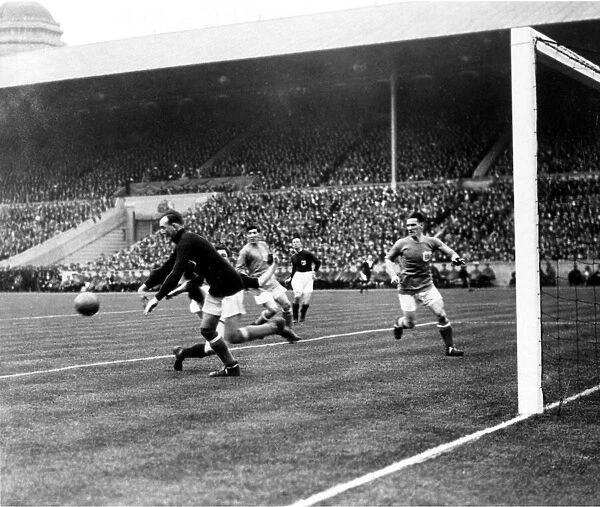 Sport - Football - FA Cup Final - 1927 - Cardiff City v Arsenal - Cardiff goalkeeper Tom