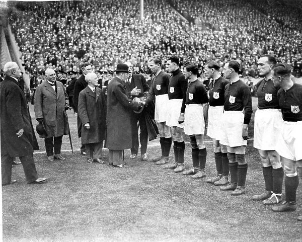 Sport - Football - FA Cup Final - 1927 - Cardiff City v Arsenal - King George V is