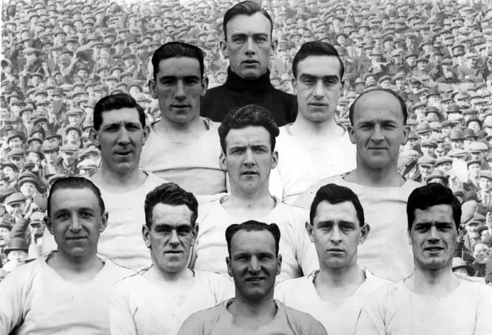 Framed Print : Sport - Football - FA Cup Final - 1927 - Cardiff City v Arsenal - The Cardiff City team Framed Print : Sport - Football - FA Cup Final - 1927 - Cardiff City v Arsenal - The Cardiff City team