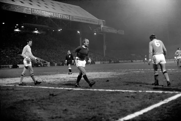 Framed Print : Sport. Football, League Cup Semi Final 1st leg Manchester City 2 v. Manchester United Framed Print : Sport. Football, League Cup Semi Final 1st leg Manchester City 2 v. Manchester United