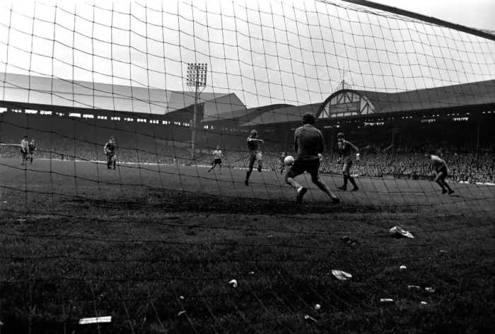 Framed Print : Sport: Football: Liverpool v. Southampton. Hunt drives home the first of his two goals Framed Print : Sport: Football: Liverpool v. Southampton. Hunt drives home the first of his two goals