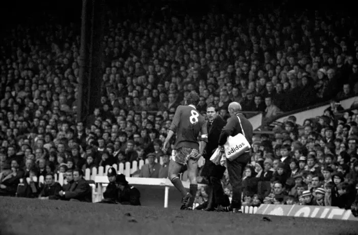 Framed Print : Sport: Football: Manchester United v. Chelsea. Action from the match