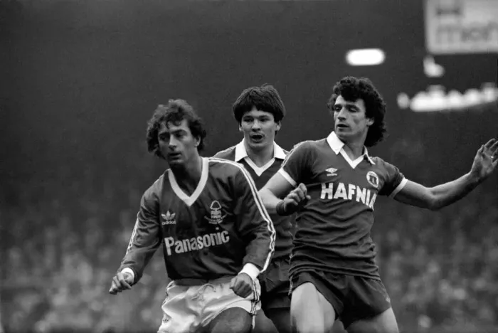 Framed Print : Sport: Football: Nottingham Forest v. Everton. Action from the match