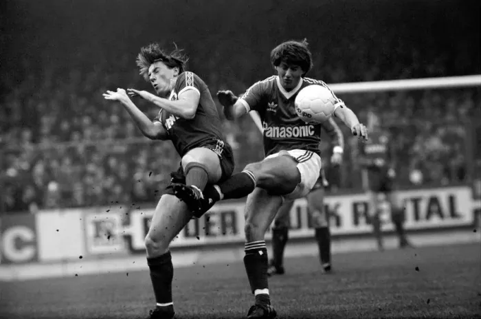 Framed Print : Sport: Football: Nottingham Forest v. Everton. Action from the match Framed Print : Sport: Football: Nottingham Forest v. Everton. Action from the match