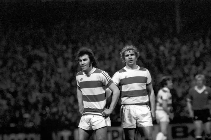Framed Print : Sport: Football: Queens Park Rangers vs. Manchester United. April 1977 77-02218-051 Framed Print : Sport: Football: Queens Park Rangers vs. Manchester United. April 1977 77-02218-051