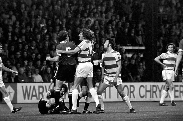 Sport: Football: Queens Park Rangers vs. Manchester United. April 1977 77-02218-026