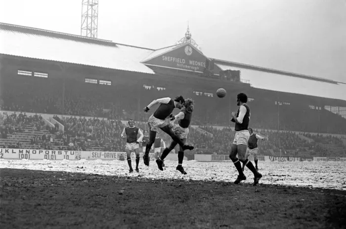 Framed Print : Sport: Football: Sheffield Wednesday v. Arsenal. After goal. December 1969 Z12372-013