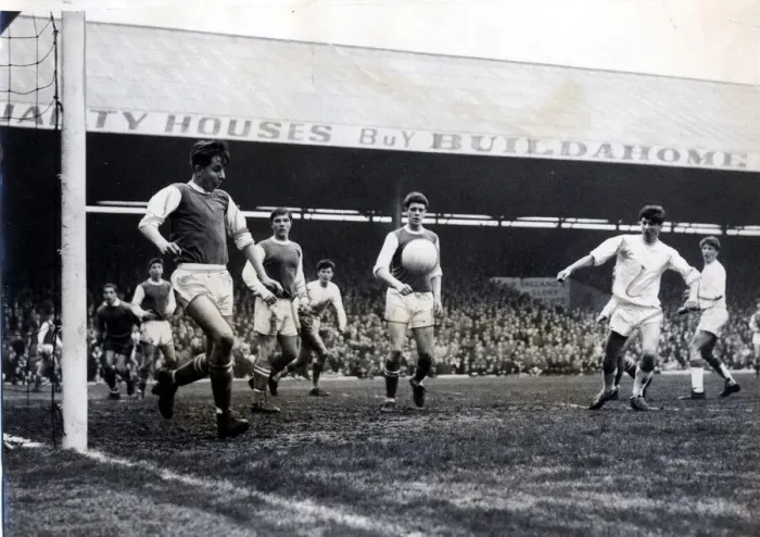 Framed Print : Sport - Football - Swansea - Leicester full back Shepherd kicks attempts to kick the ball Framed Print : Sport - Football - Swansea - Leicester full back Shepherd kicks attempts to kick the ball