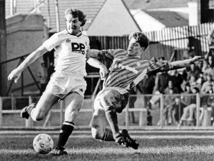 Framed Print : Sport - Football Swansea - Swansea Citys Robbie James shrugs off a challenge Framed Print : Sport - Football Swansea - Swansea Citys Robbie James shrugs off a challenge