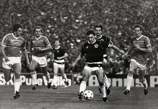 Sport - Football - Wales v Scotland - World Cup Qualifying match - 10th September 1985