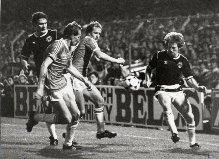 Framed Print : Sport - Football - Wales v Scotland - World Cup Qualifying match - 10th September 1985 Framed Print : Sport - Football - Wales v Scotland - World Cup Qualifying match - 10th September 1985