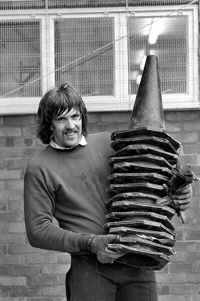 Sport: Football: West Ham Training. Goalkeeper Phil Parkes carrying a pile of cones