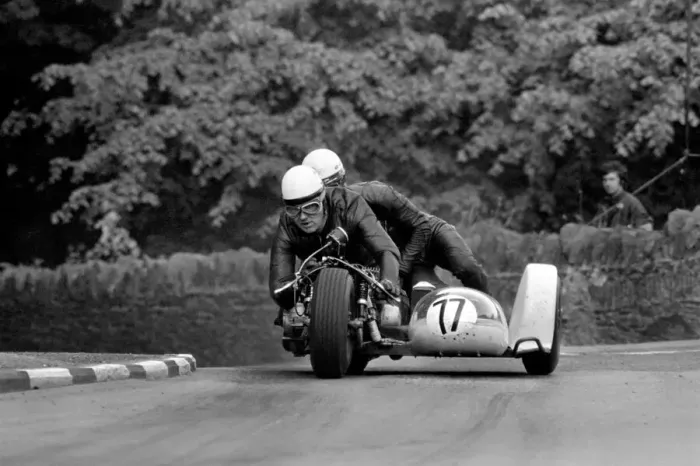 Framed Print : Sport Motorcycling: Isle of Man TT Racing 750 CC Sidecar Class. Action from the race Framed Print : Sport Motorcycling: Isle of Man TT Racing 750 CC Sidecar Class. Action from the race