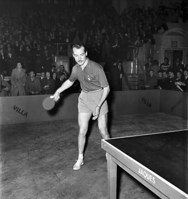 Framed Print : Sport: Table Tennis Championship: Rene Roothraft of France. November 1953 D6812-001