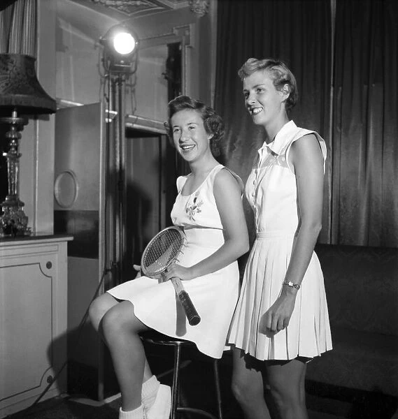 Sport Tennis. L-R Maureen Connolly and Julie Sampson seen here modelling their tennis
