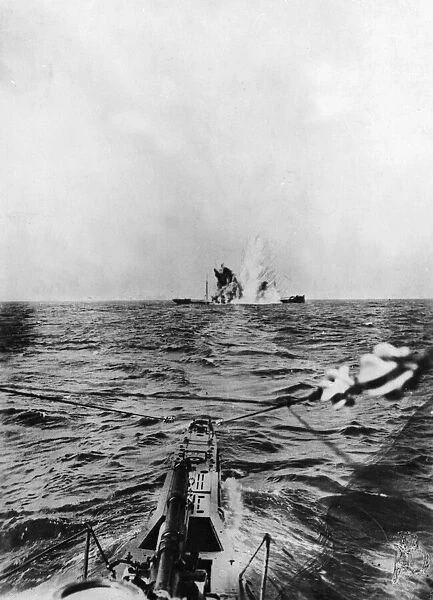 'Spurlos Versenkt'sunk with out trace. The wake of the torpedo leads from