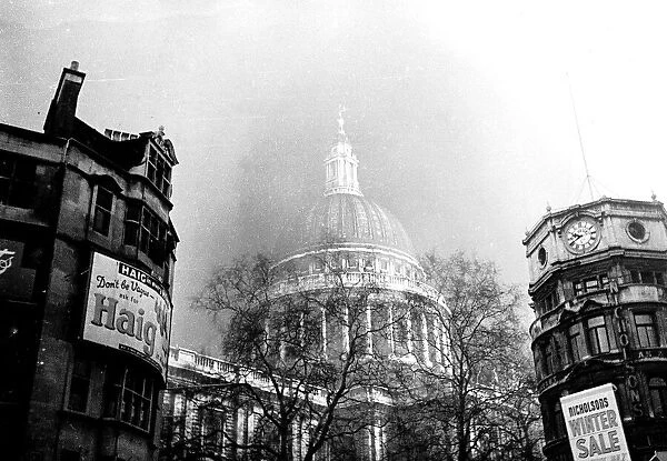 St Pauls Cathedral London during WW2 II Blitz 1940 WW2