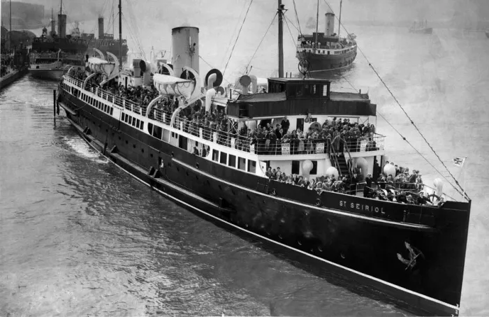 Framed Print : The St. Seiriol leaving Liverpool crowded with happy trippers on the first stage of their Framed Print : The St. Seiriol leaving Liverpool crowded with happy trippers on the first stage of their