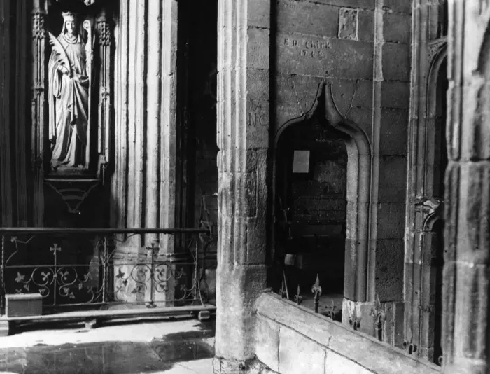 Framed Print : St Winefrides Well Shrine in Holywell, Flintshire, Wales, 28th December 1948 Framed Print : St Winefrides Well Shrine in Holywell, Flintshire, Wales, 28th December 1948